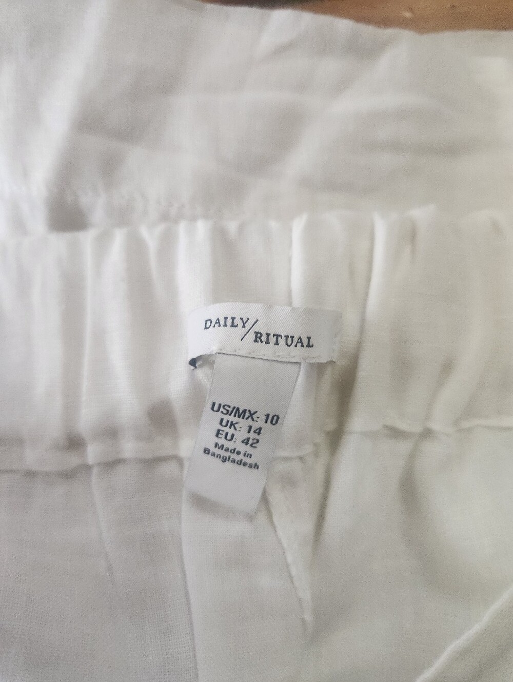 Daily/Ritual Linen Shorts White Size 10 - Picture 5 of 6